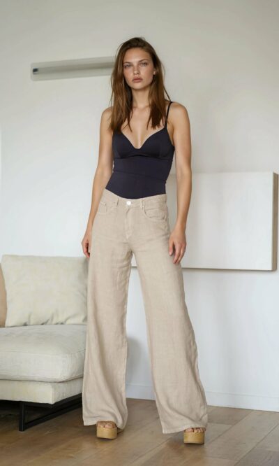 Felicity Lin Sauvage Sahara